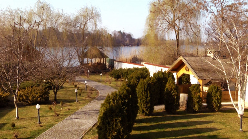 Snagov vila cu ponton pe lac. Visul nu are limite!