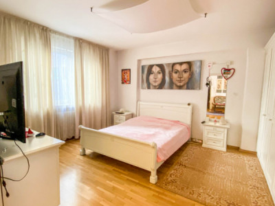 Apartament 4 camere de vânzare *METROU*, Piața Romană