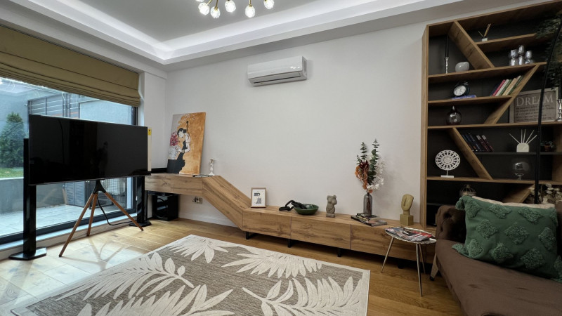 Unirii bloc 2023, apartament mobilat complet, terasa, gradina si garaj !