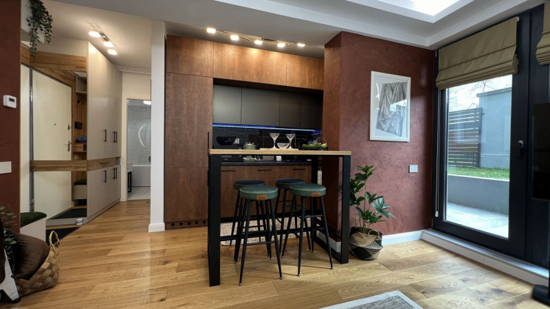 Unirii bloc 2023, apartament mobilat complet, terasa, gradina si garaj !