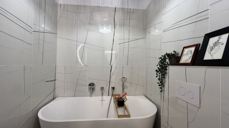 Unirii bloc 2023, apartament mobilat complet, terasa, gradina si garaj !