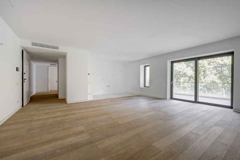 Apartament 4 camere, 349 mp total utili, grădină 231 mp – la liziera pădurii