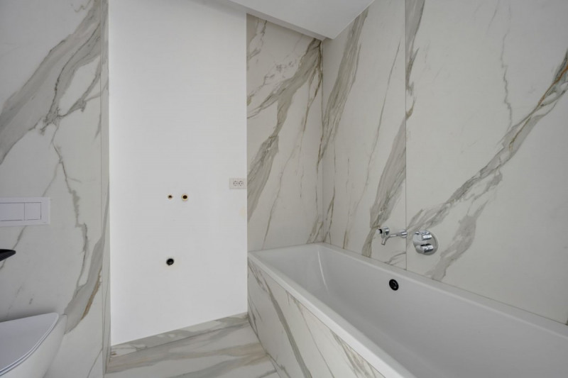 Apartament 4 camere, 349 mp total utili, grădină 231 mp – la liziera pădurii