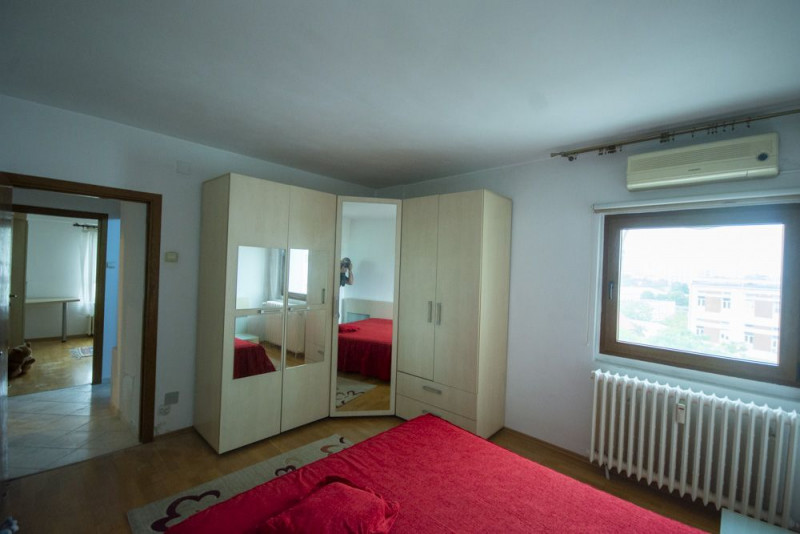 inchiriere apartament 3 camere zona Stirbei Voda