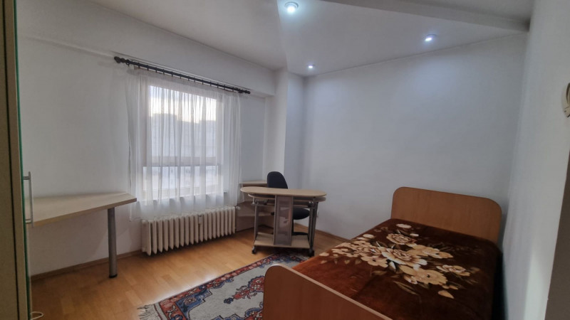 inchiriere apartament 3 camere zona Stirbei Voda