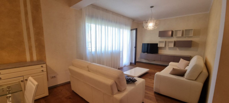 Apartament 3 camere de inchiriat - Sisesti loc parcare  suprateran