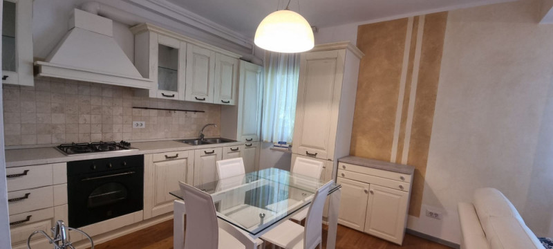 Apartament 3 camere de inchiriat - Sisesti loc parcare  suprateran