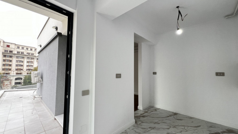 Unirii, apartament cu priveliste catre Sud-Vest, gata de mutat