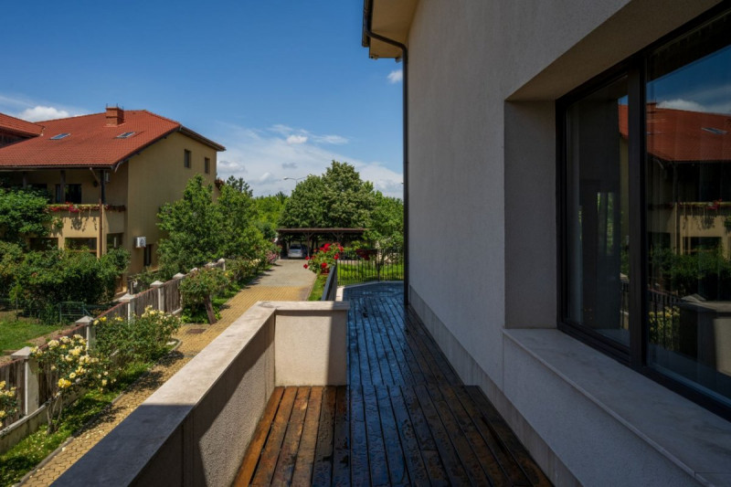 Vila spectaculoasa, 1357 mp, teren 3718 mp, gradina, piscina, teren tenis, garaj