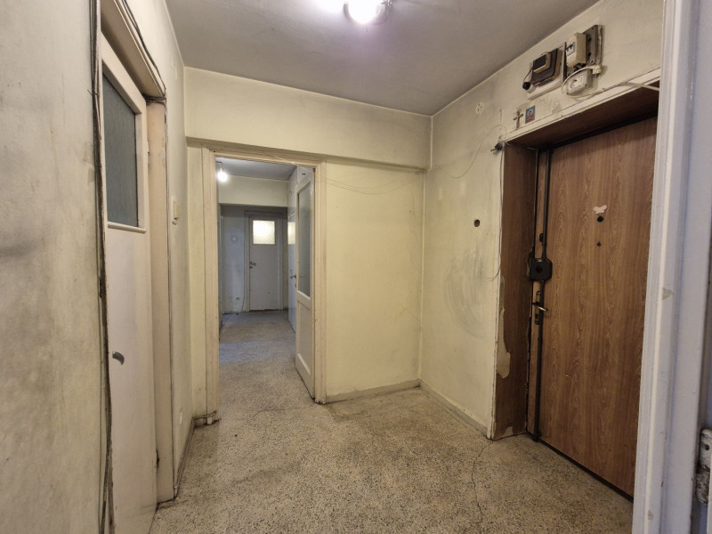 Apartament pe Bulevardul Basarabia, aproape de Parcul Național 