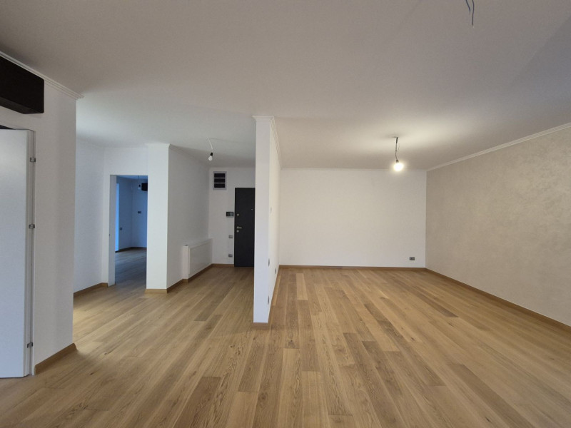 Apartament 3 camere în bloc nou – Zona Unirii