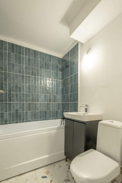 Apartament renovat complet Romancierilor