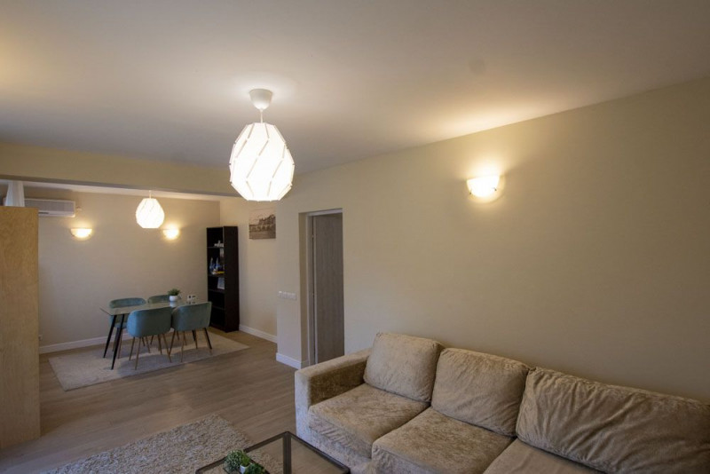 Pipera rond OMV inchiriere vila complex rezidential