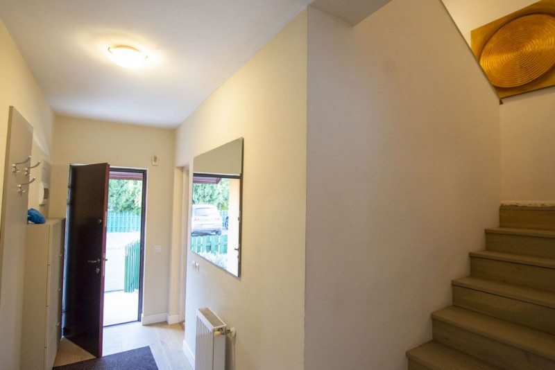 Pipera rond OMV inchiriere vila complex rezidential