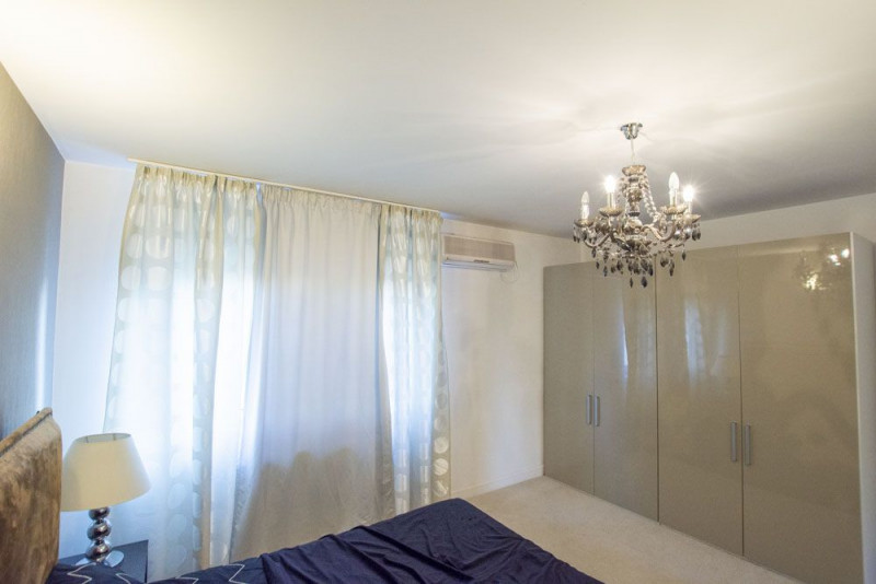 Pipera rond OMV inchiriere vila complex rezidential