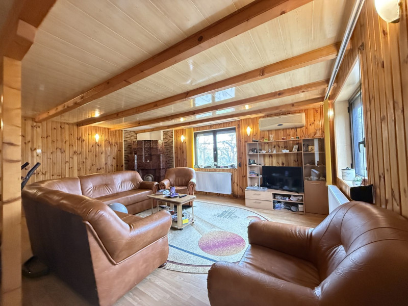 Fundulea, la 300m de acces A2,  casa P+M locuibila, gradina superba !