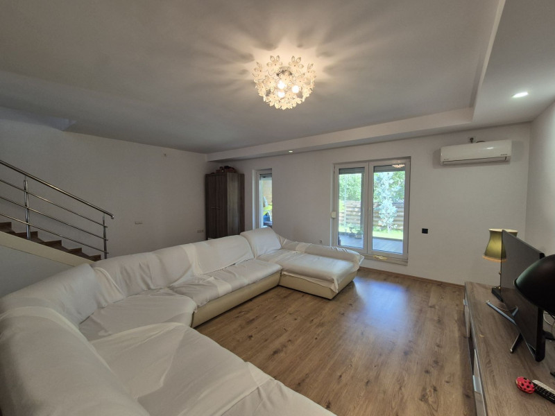 Casa 4 camere de vanzare în Cosmopolis 
