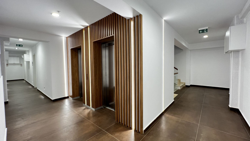 Unirii, apartament cu terasa spre Est