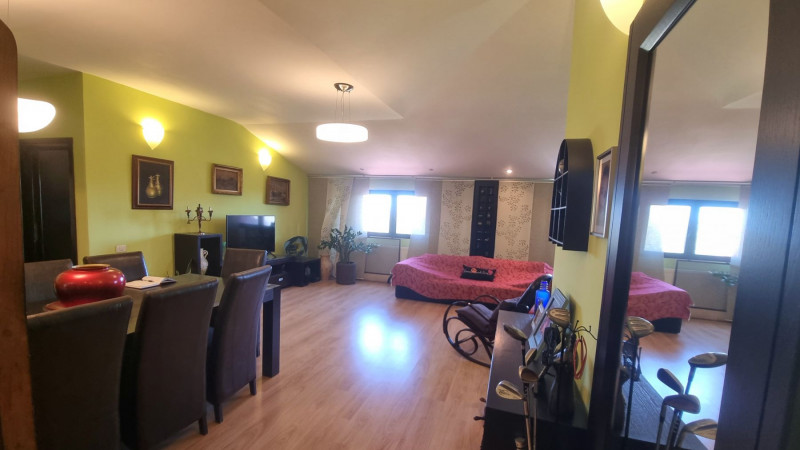 Vânzare apartament 4 camere de lux – vedere la mare, zona Primăria Constanța / C