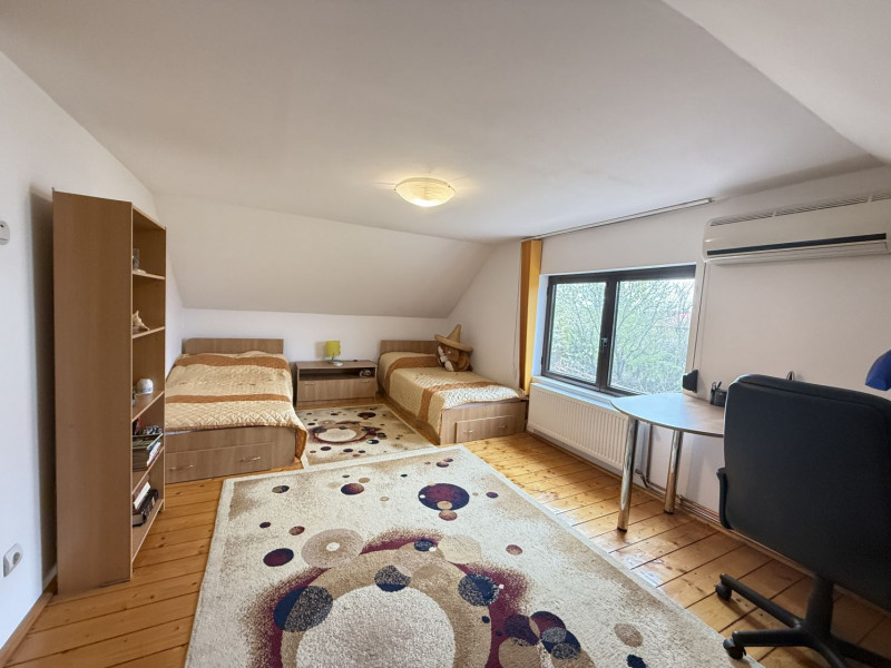 Fundulea, la 300m de acces A2,  casa P+M locuibila, gradina superba !
