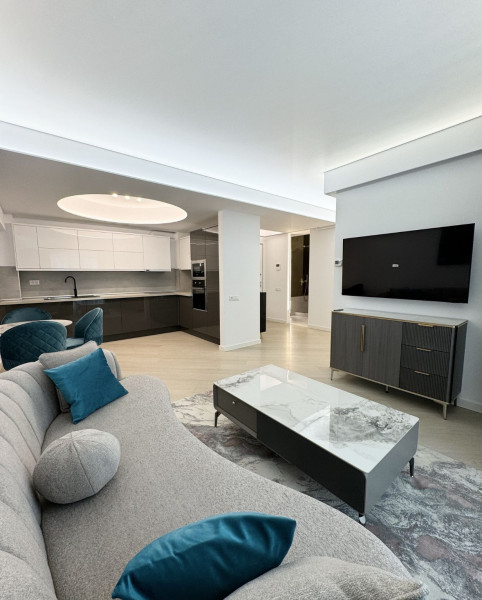 Închiriere apartament de 3 camere Cortina North- Pipera