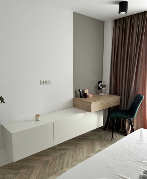 Vânzare apartament de 4 camere Calea Mosilor