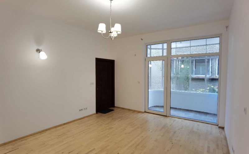 Vânzare apartament de 3 camere Vilă Cotroceni