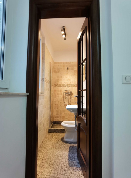 Vânzare apartament de 3 camere Vilă Cotroceni
