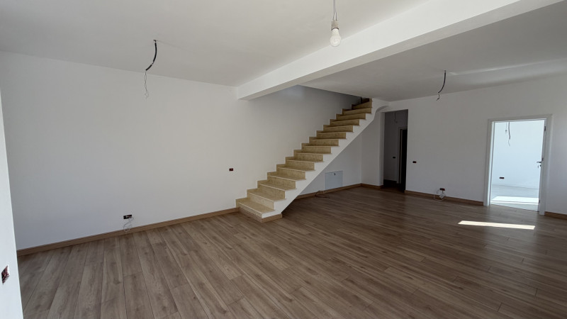 Vila Chitila 4 camere 
