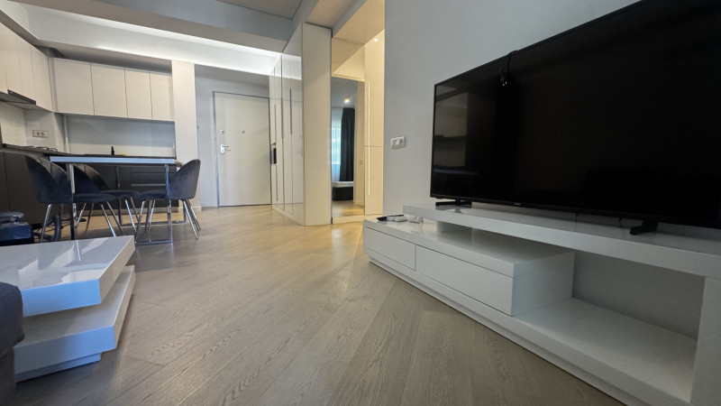 Închiriere apartament de 2 camere Cortina North - Pipera