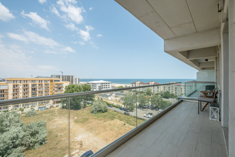 Apartament cu vedere dubla – mare si lac – in inima statiunii Mamaia