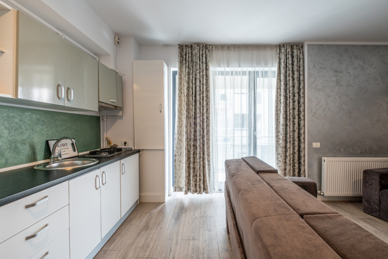 Apartament cu vedere dubla – mare si lac – in inima statiunii Mamaia