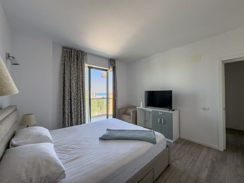 Apartament cu vedere la mare si lac – in inima statiunii Mamaia