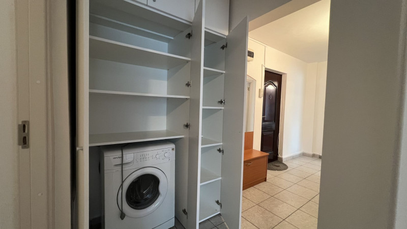 Vitan Mall, Piata Vitan, Sectia 11 Politie, Casa de Pensii apartament mobilat