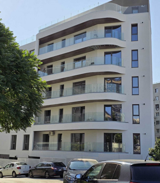 Vânzare apartament de 3 camere bloc nou Dristor