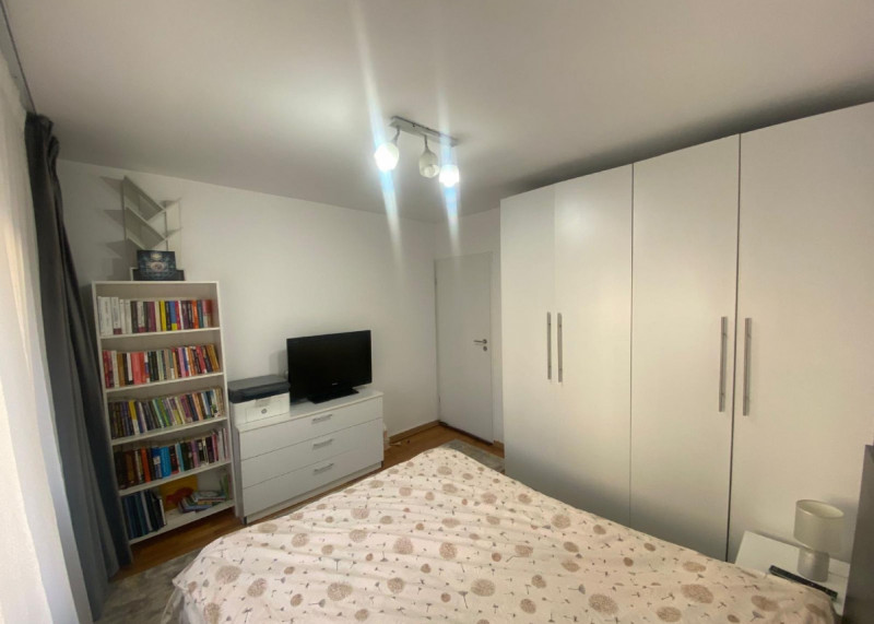 Vânzare apartament de 3 camere 13 Septembrie 