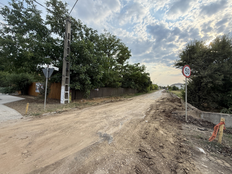 Casa cu teren, tripla deschidere strada Tunari-Dimieni 