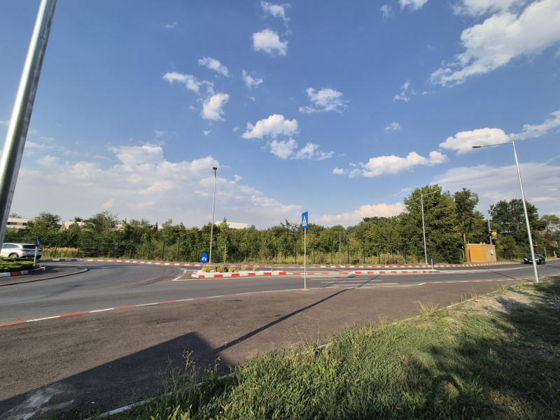 Voluntari - Popasului stradal inchiriere 500 mp teren