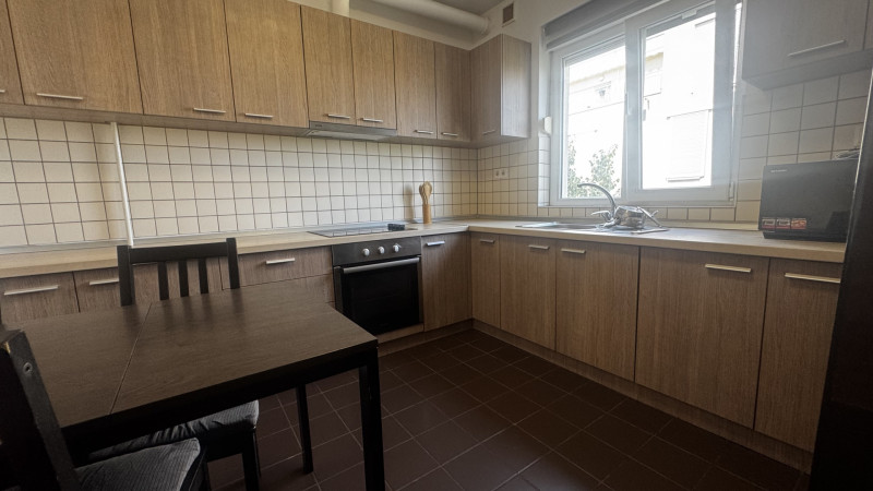 Închiriere apartament de 3 camere Chitila Cartierul German