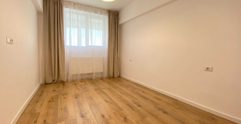 Vânzare apartament de 3 camere Drumul Taberei- Râul Doamnei 