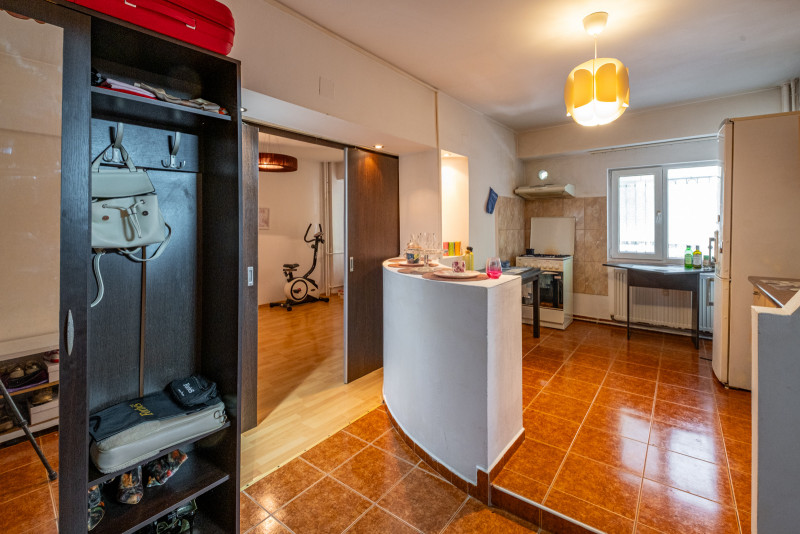 Garsonieră decomandată – la parter – Rahova (Str. Sebastian / Calea Rahovei)