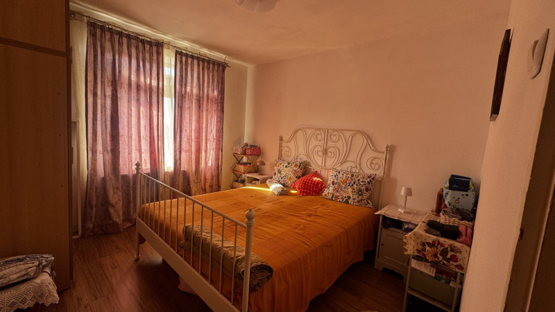 Vânzare apartament de 3 camere Gorjului