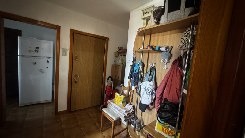 Vânzare apartament de 3 camere Gorjului