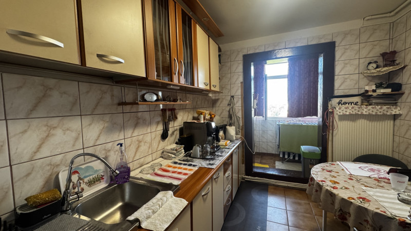 Vânzare apartament de 3 camere Gorjului