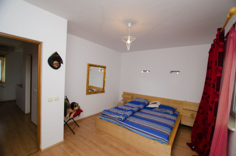 Închiriere vilă modernă în ansamblul rezidențial Pipera