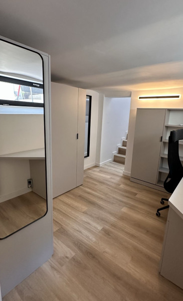Închiriere apartament de 3 camere Eroilor- vis a vis de Facultatea de Medicină 