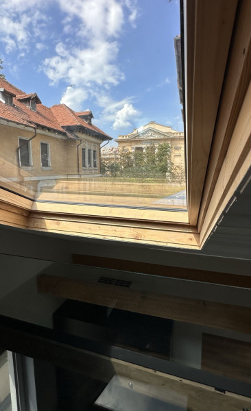 Închiriere apartament de 3 camere Eroilor- vis a vis de Facultatea de Medicină 