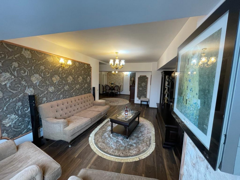 Închiriere apartament de 3 camere Unirii- Piața Alba-Iulia