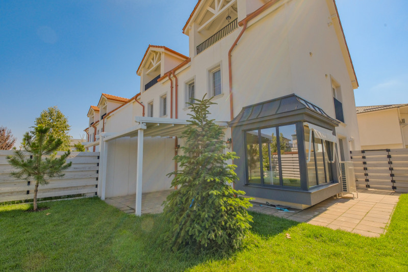 VIla cozy in Otopeni - complex rezidential 
