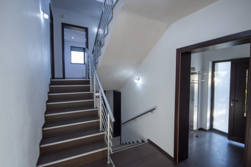 VIla cocheta Pipera zona Brd